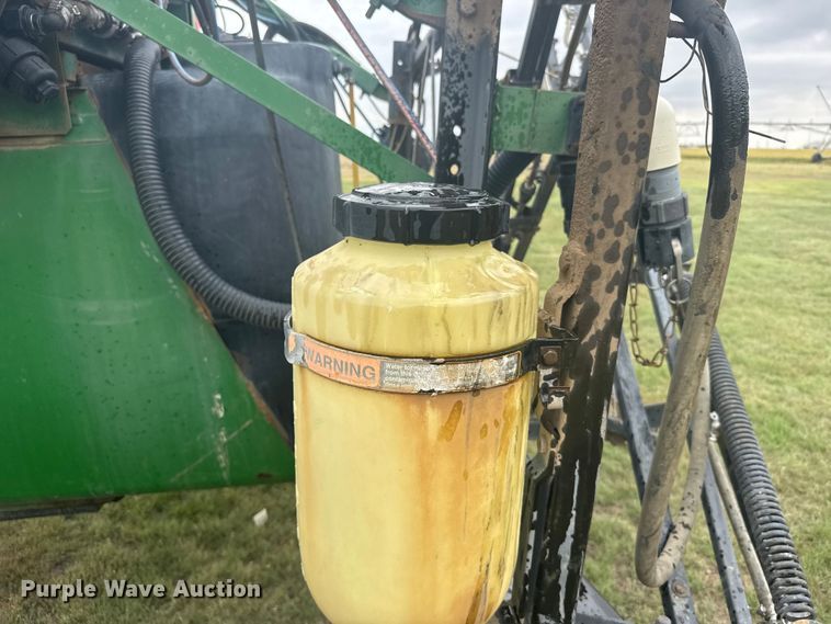 image for item EW4731 1995 John Deere 6500 sprayer