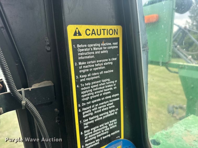 image for item EW4731 1995 John Deere 6500 sprayer