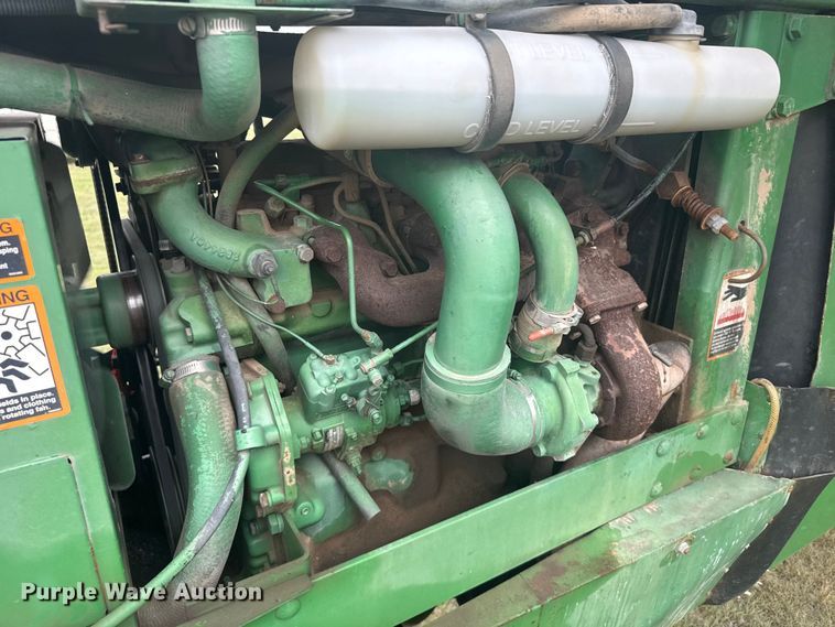 image for item EW4731 1995 John Deere 6500 sprayer