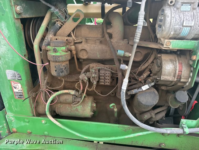 image for item EW4731 1995 John Deere 6500 sprayer