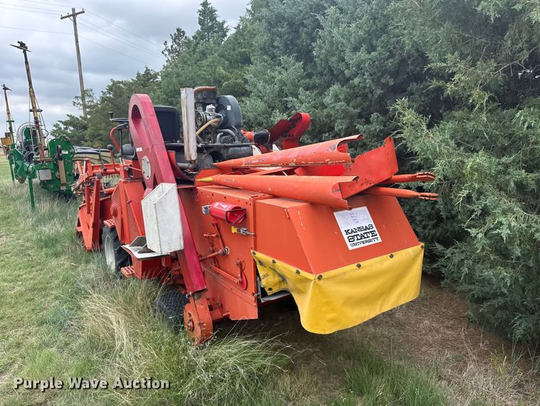image for item EW4732 Volkswagenwerk 122 combine