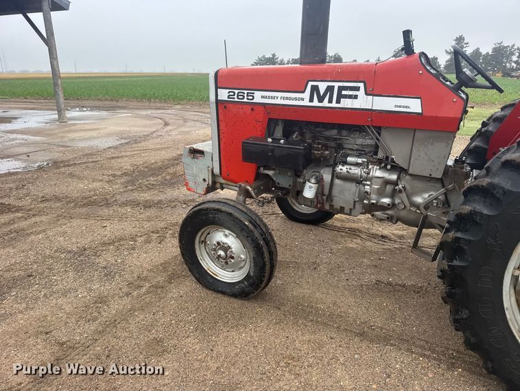 image for item EW4734 Massey Ferguson 265 tractor