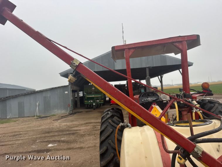 image for item EW4734 Massey Ferguson 265 tractor