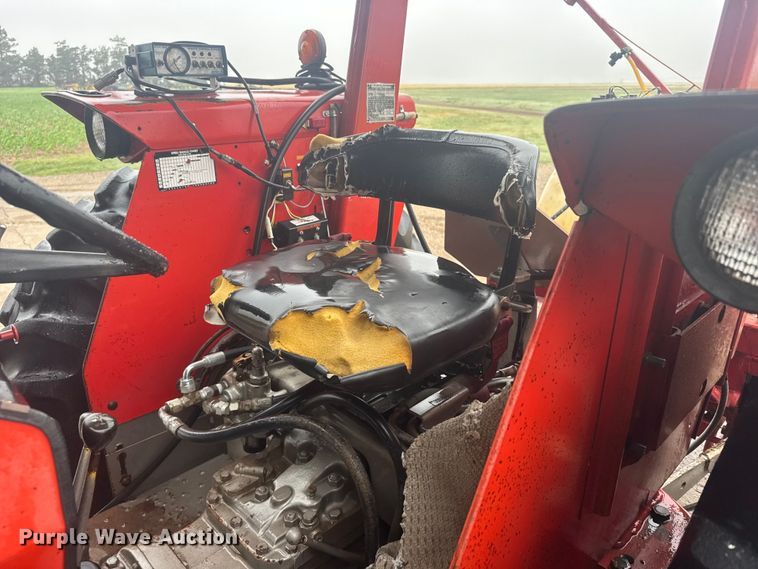 image for item EW4734 Massey Ferguson 265 tractor