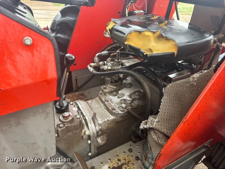 image for item EW4734 Massey Ferguson 265 tractor