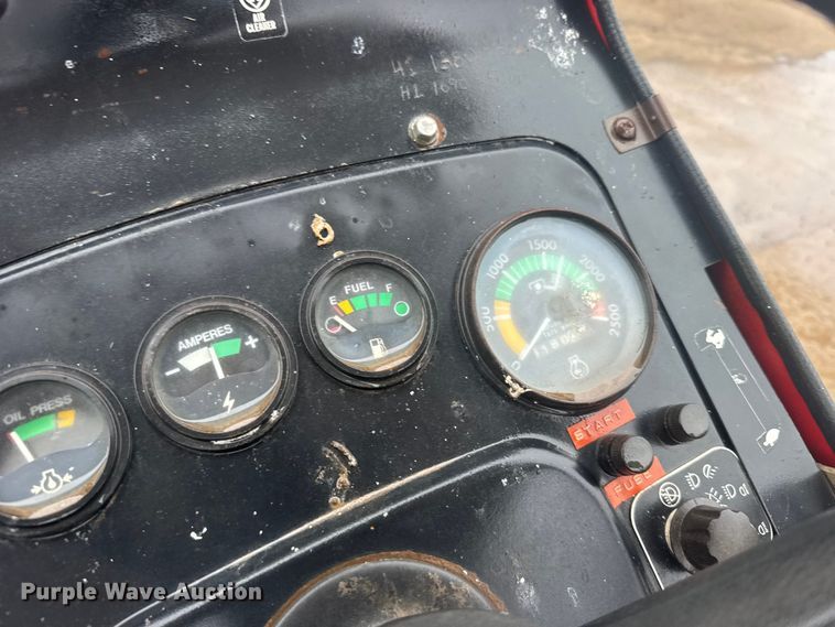 image for item EW4734 Massey Ferguson 265 tractor