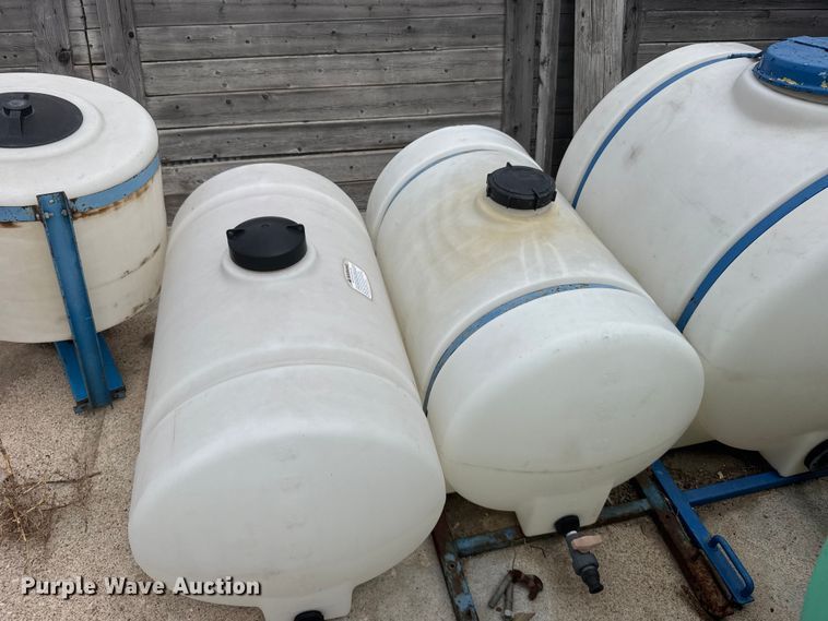 image for item EW4736 (5) poly tanks