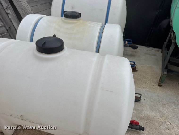 image for item EW4736 (5) poly tanks