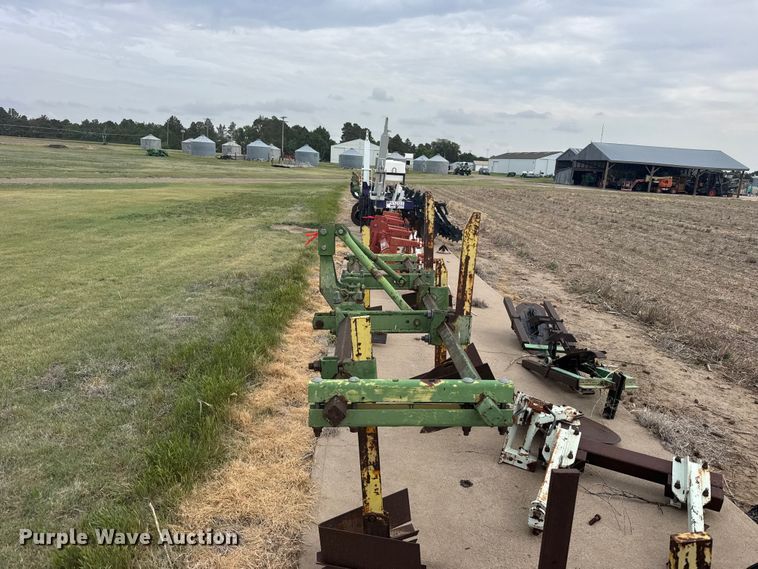 image for item EW4741 Row crop cultivator 