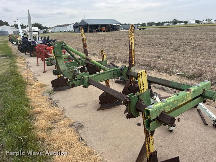 image for item EW4741 Row crop cultivator 