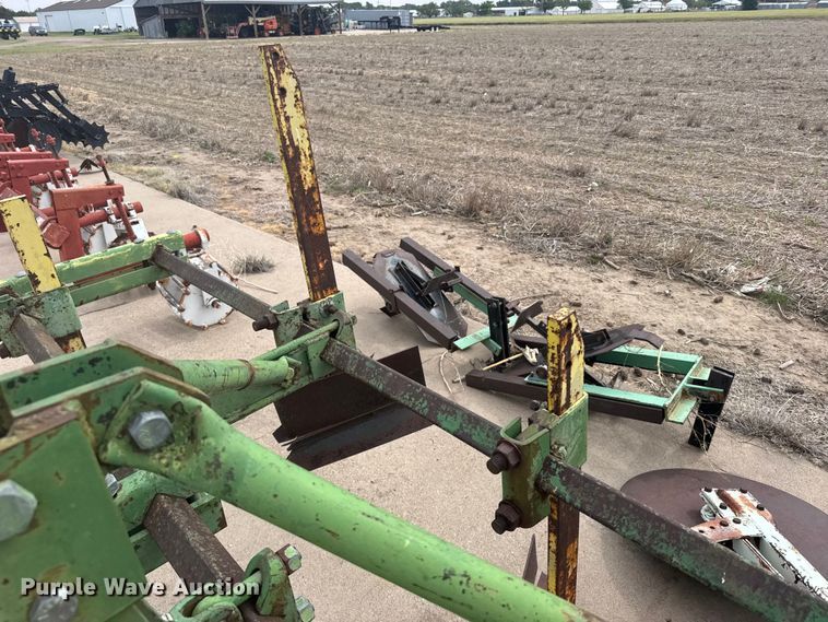 image for item EW4741 Row crop cultivator 