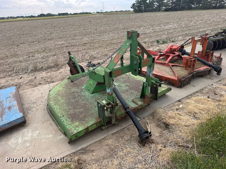 image for item EW4742 John Deere rotary mower
