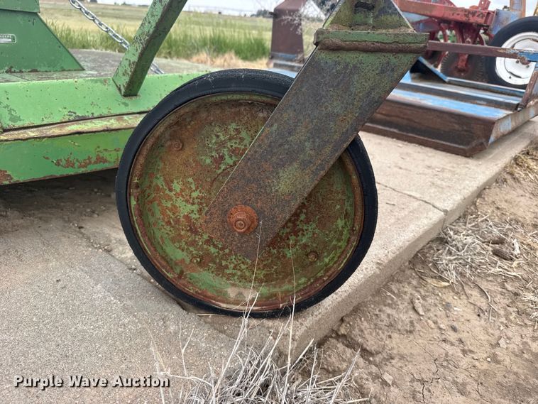 image for item EW4742 John Deere rotary mower