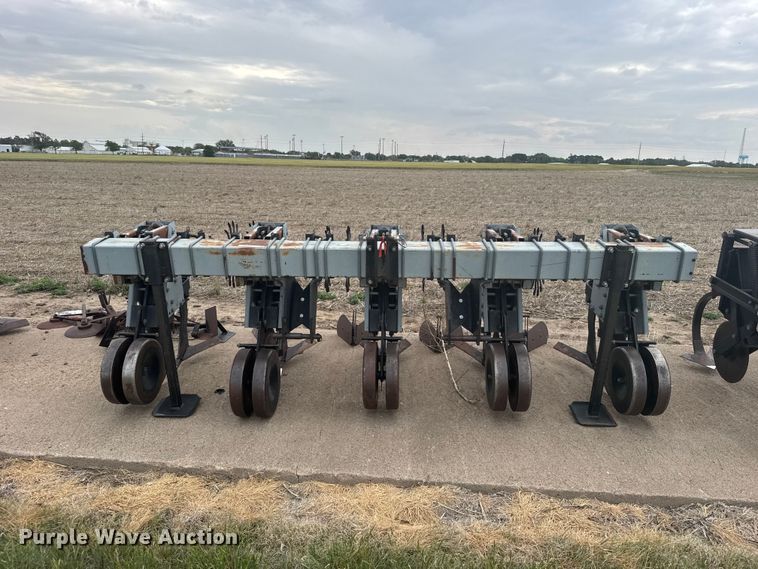 image for item EW4744 Field cultivator