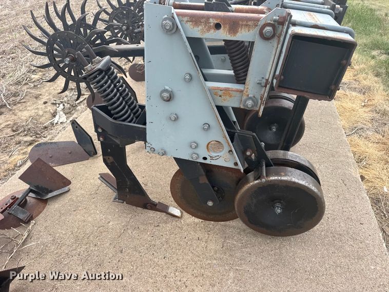 image for item EW4744 Field cultivator