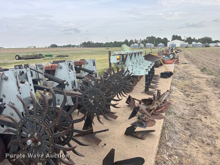 image for item EW4744 Field cultivator