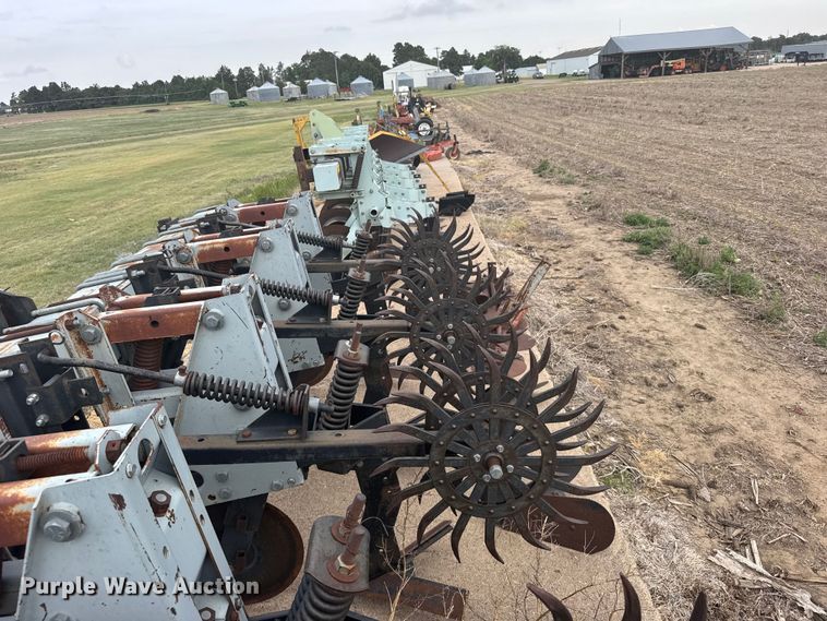 image for item EW4744 Field cultivator