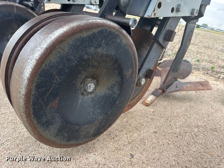 image for item EW4744 Field cultivator