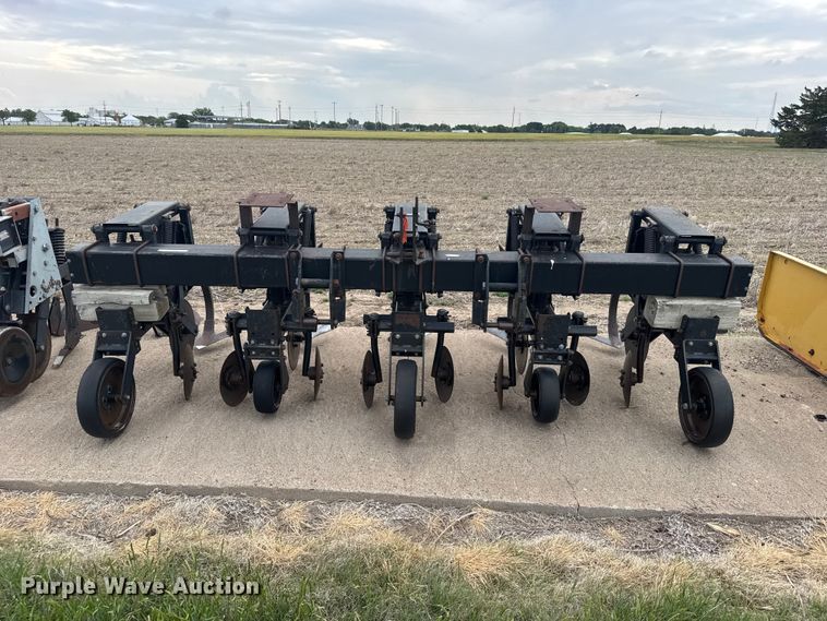 image for item EW4745 Field cultivator