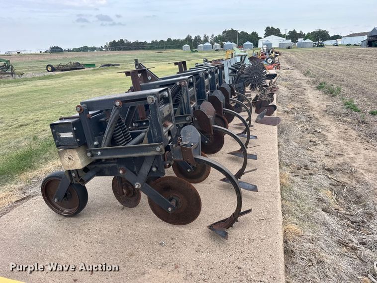 image for item EW4745 Field cultivator