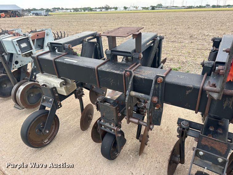 image for item EW4745 Field cultivator