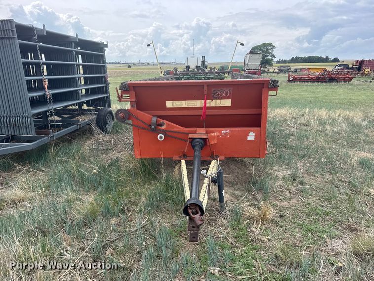 image for item EW4746 Gehl 250 manure spreader