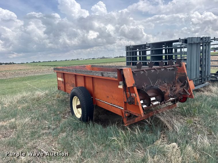 image for item EW4746 Gehl 250 manure spreader