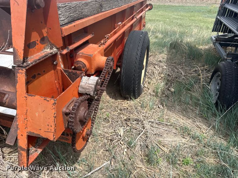image for item EW4746 Gehl 250 manure spreader