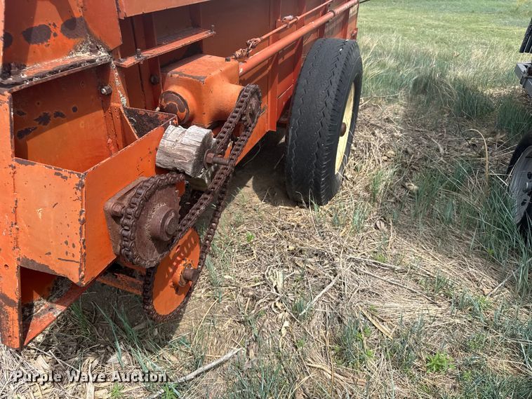 image for item EW4746 Gehl 250 manure spreader