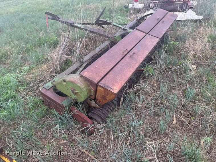 image for item EW4749 Brillion seeder