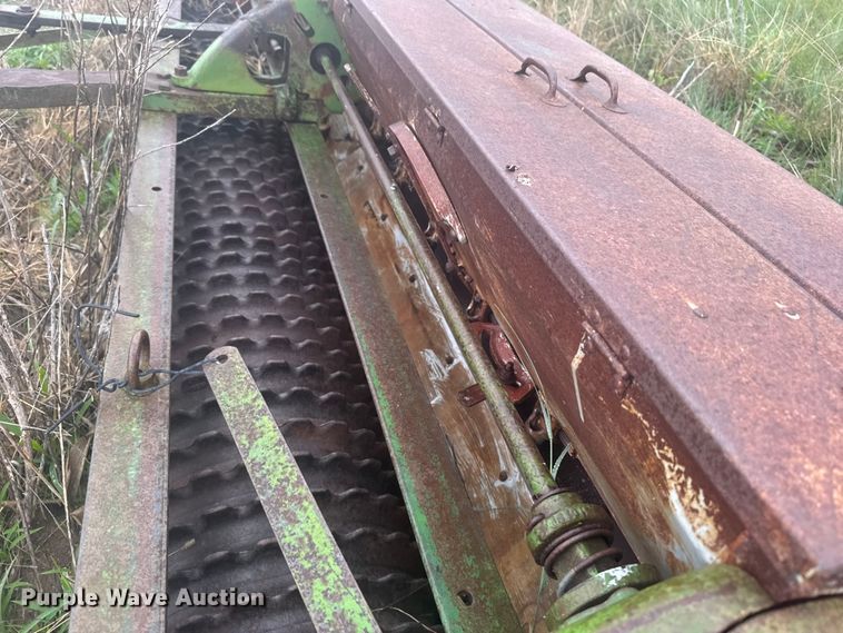 image for item EW4749 Brillion seeder