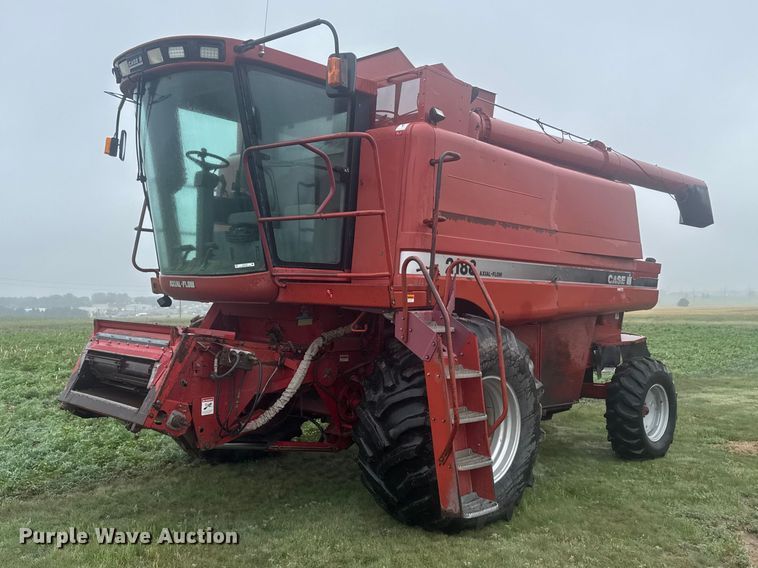 image for item EW4756 1997 Case IH 2188 combine