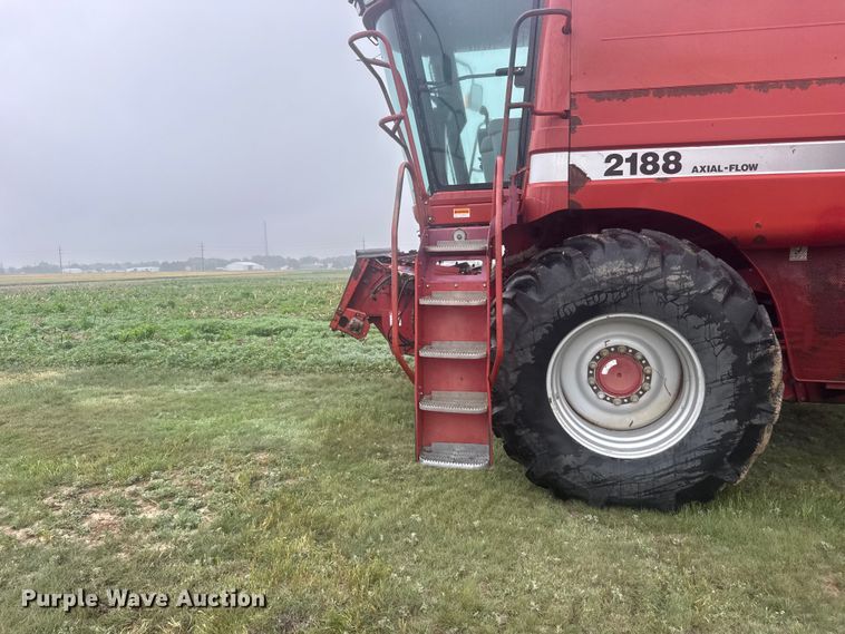 image for item EW4756 1997 Case IH 2188 combine
