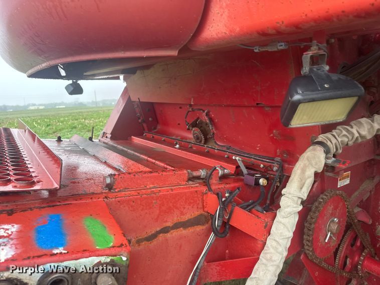 image for item EW4756 1997 Case IH 2188 combine
