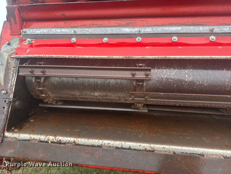image for item EW4756 1997 Case IH 2188 combine