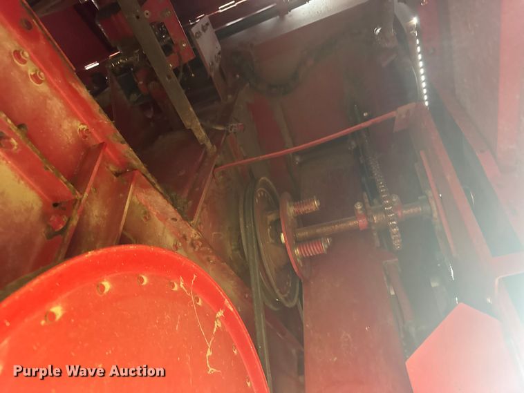 image for item EW4756 1997 Case IH 2188 combine