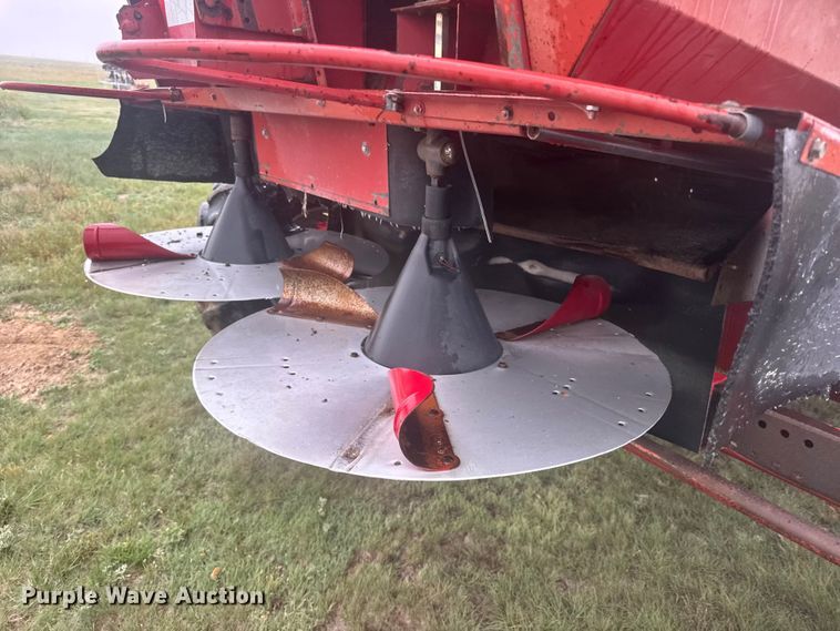 image for item EW4756 1997 Case IH 2188 combine
