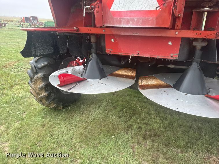 image for item EW4756 1997 Case IH 2188 combine