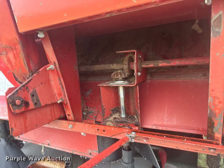image for item EW4756 1997 Case IH 2188 combine