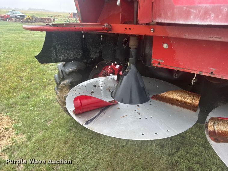 image for item EW4756 1997 Case IH 2188 combine