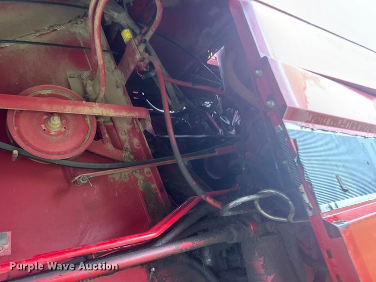 image for item EW4756 1997 Case IH 2188 combine