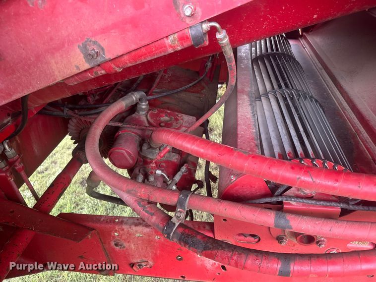 image for item EW4756 1997 Case IH 2188 combine