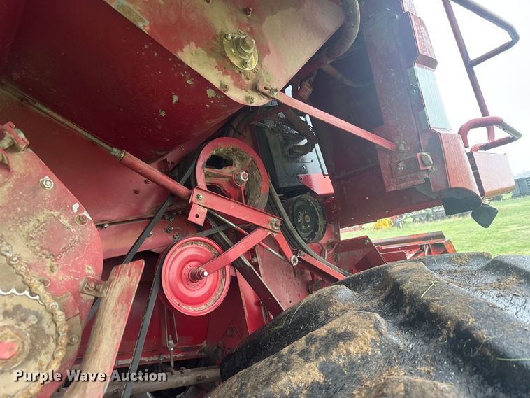 image for item EW4756 1997 Case IH 2188 combine