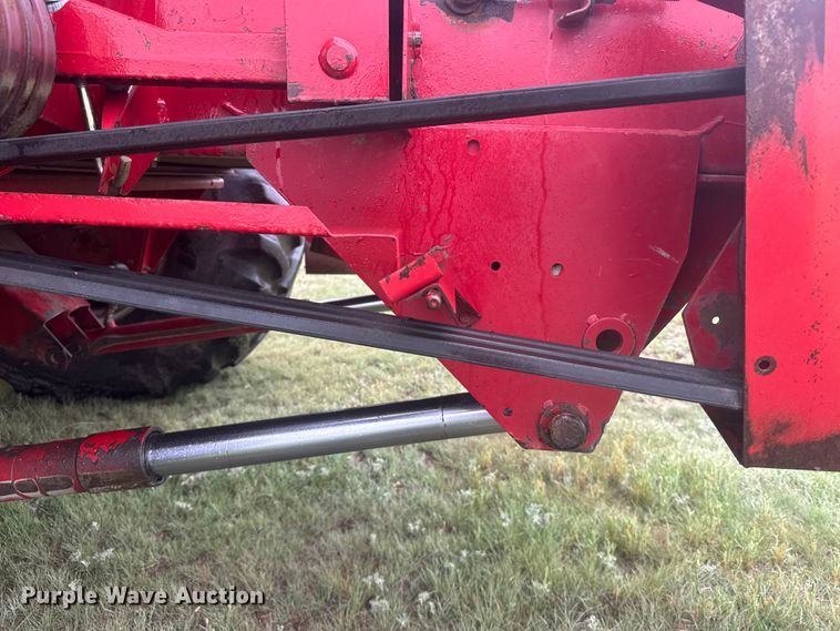 image for item EW4756 1997 Case IH 2188 combine