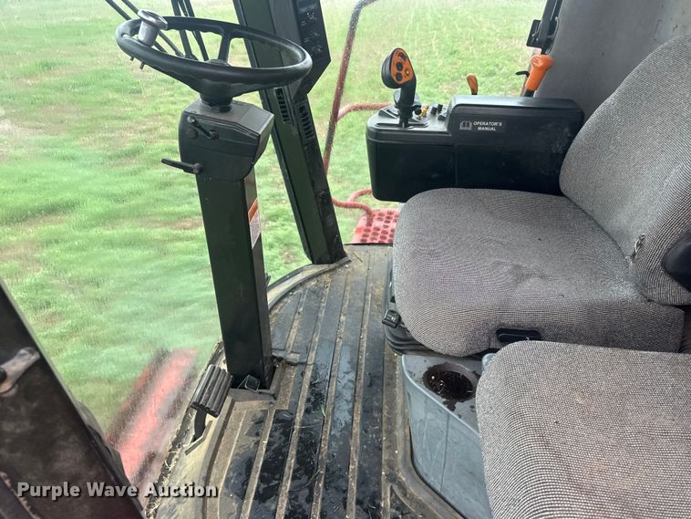 image for item EW4756 1997 Case IH 2188 combine