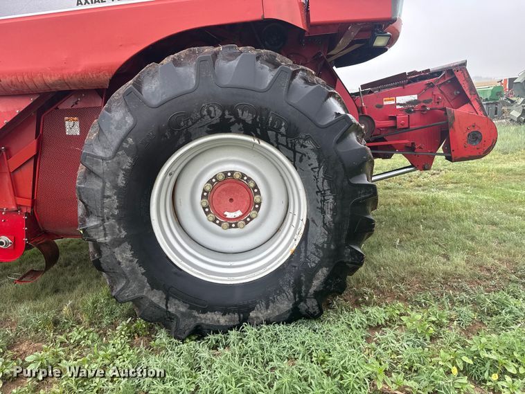 image for item EW4756 1997 Case IH 2188 combine