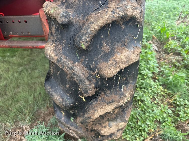 image for item EW4756 1997 Case IH 2188 combine
