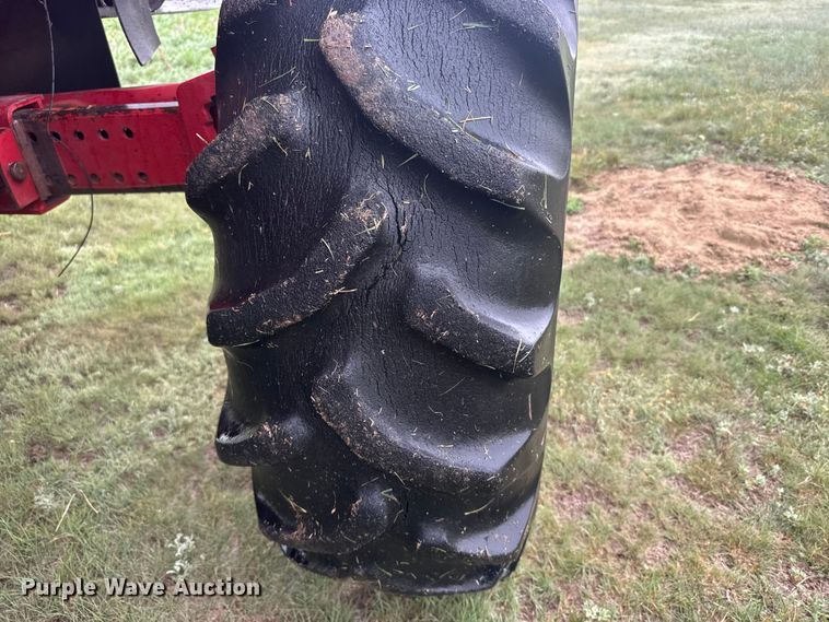 image for item EW4756 1997 Case IH 2188 combine