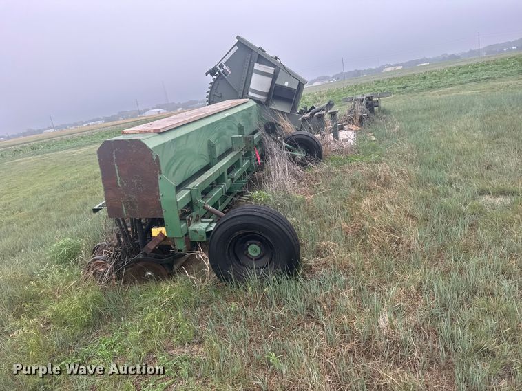 image for item EW4757 Great Plains grain drill