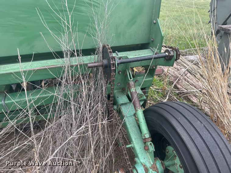 image for item EW4757 Great Plains grain drill